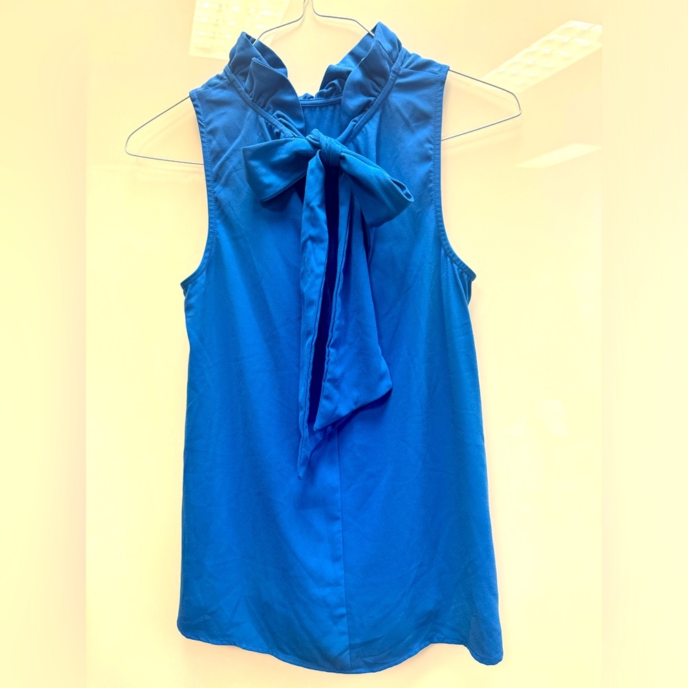 Ruffle bow top - Picture 1 of 4